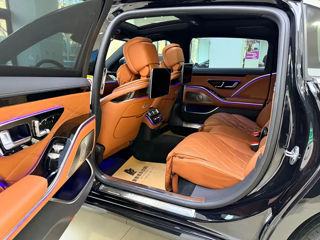 Mercedes-Benz Maybach S-Class 2021 S 480 4MATIC 2021 - thumbnail 8