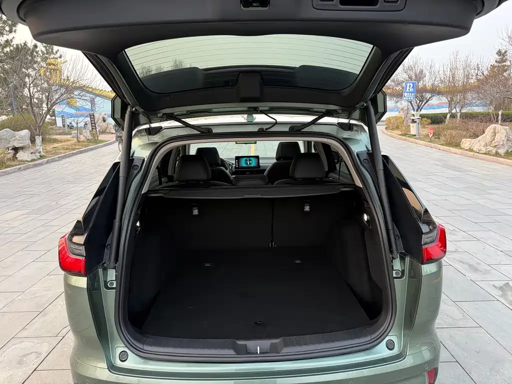 Honda Honda Breeze 2023 240TURBO AWD Premium Edition 5-seater 2026 - thumbnail 10