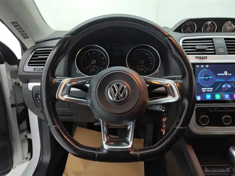 Volkswagen Scirocco 2015 1.4TSI Style Edition 2016 - thumbnail 15