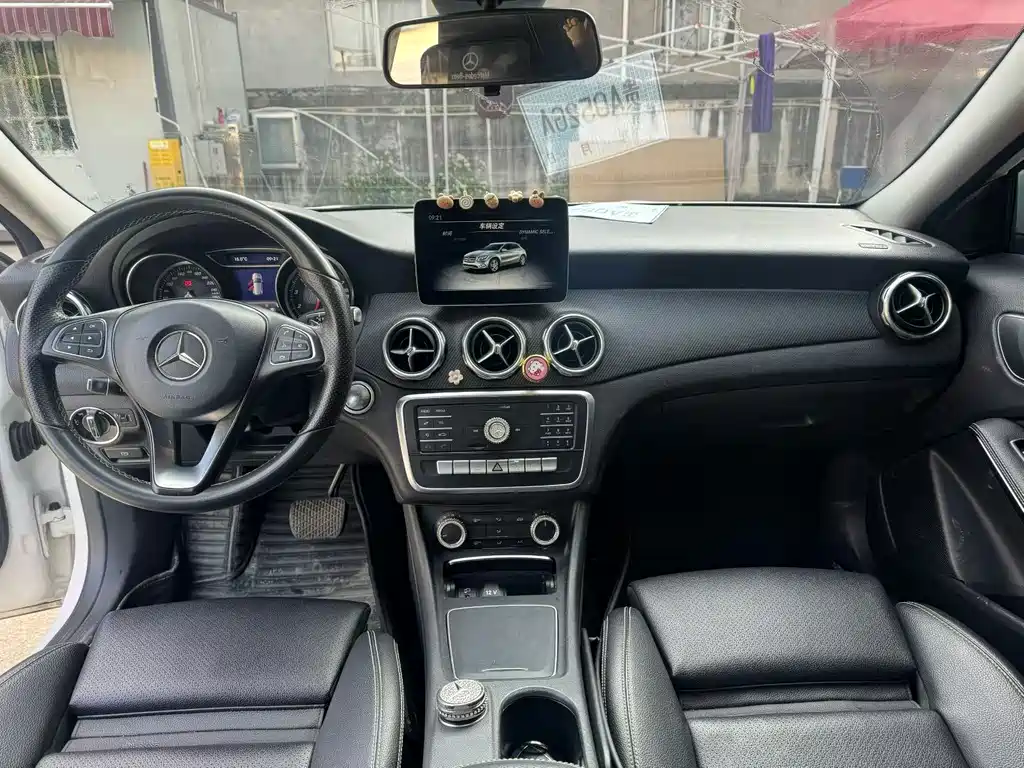 Mercedes-Benz Mercedes-Benz GLA 2018 GLA 200 Sport Edition 2019 - thumbnail 5