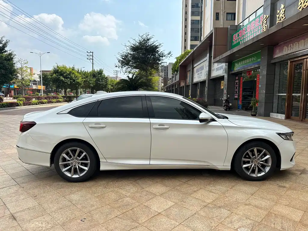 Honda Honda Accord 2022 260TURBO Luxury Edition 2022 - thumbnail 8