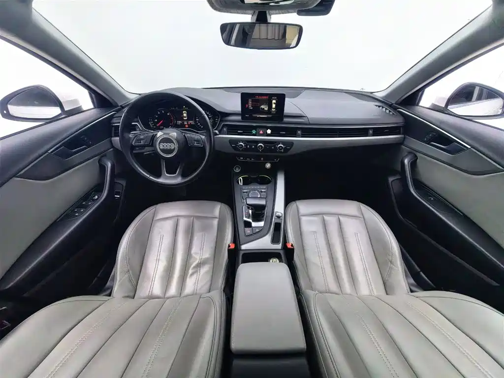 Audi Audi A4L 2019 40 TFSI Advanced Model VI 2019 - thumbnail 7