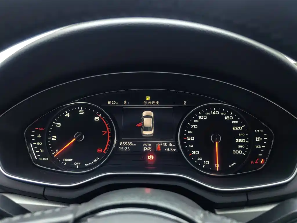 Audi Audi A4L 2019 40 TFSI Advanced Model VI 2019 - thumbnail 10
