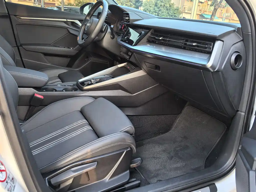 Audi Audi A3 2024 A3L Limousine 35 TFSI Sport Edition 2024 - thumbnail 17