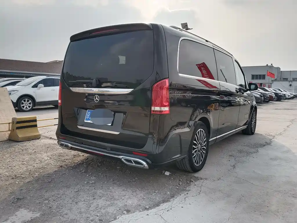 Mercedes-Benz Mercedes-Benz V-Class 2018 V 260 L Exclusive Long Wheelbase Edition Euro V 2019 - thumbnail 4