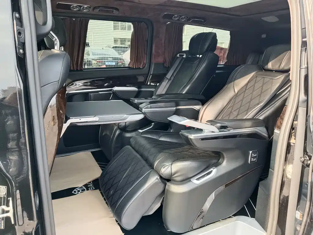 Mercedes-Benz Mercedes-Benz V-Class 2018 V 260 L Exclusive Long Wheelbase Edition Euro V 2019 - thumbnail 11