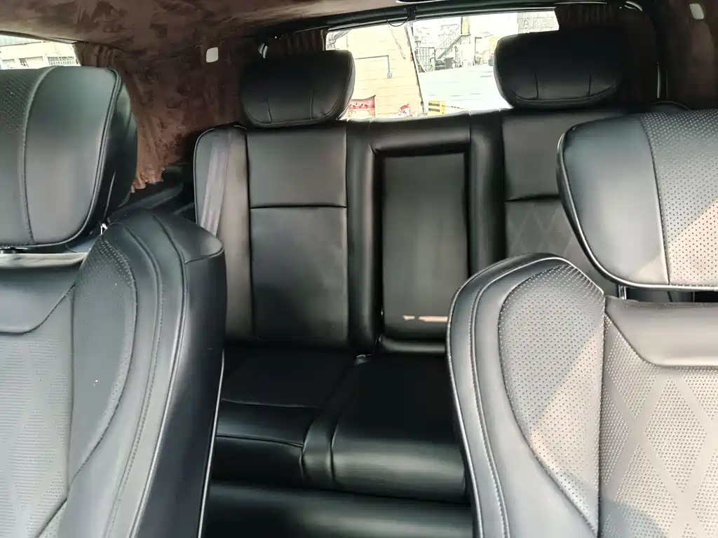 Mercedes-Benz Mercedes-Benz V-Class 2018 V 260 L Exclusive Long Wheelbase Edition Euro V 2019 - thumbnail 13