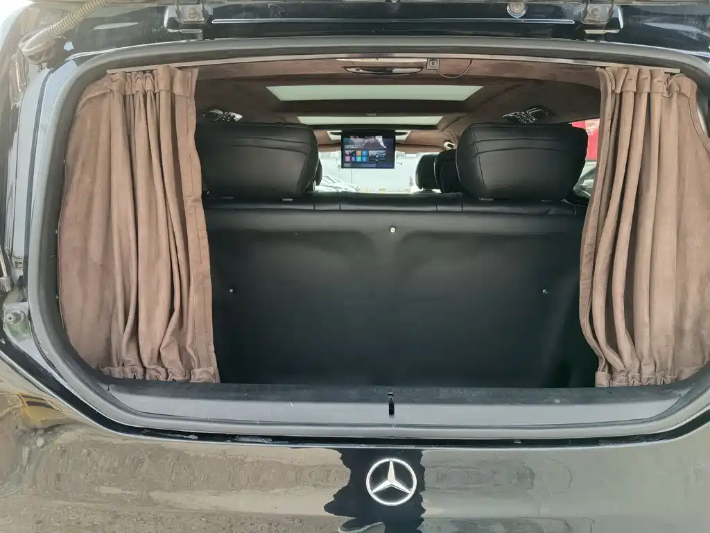 Mercedes-Benz Mercedes-Benz V-Class 2018 V 260 L Exclusive Long Wheelbase Edition Euro V 2019 - thumbnail 16