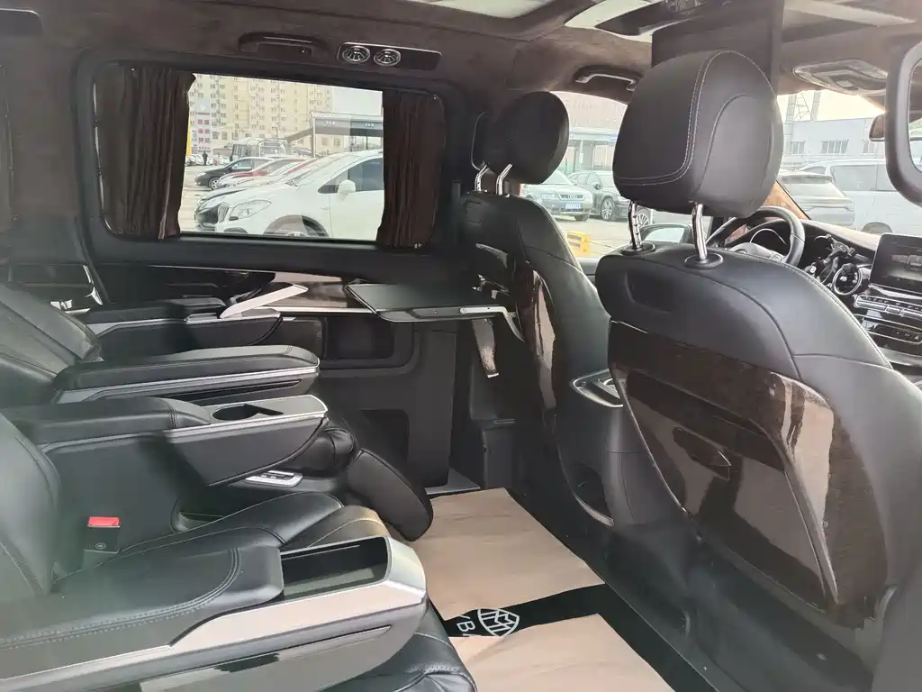 Mercedes-Benz Mercedes-Benz V-Class 2018 V 260 L Exclusive Long Wheelbase Edition Euro V 2019 - thumbnail 17