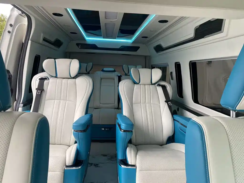 Toyota Toyota Hiace 2021 3.5L Automatic 2022 - thumbnail 8