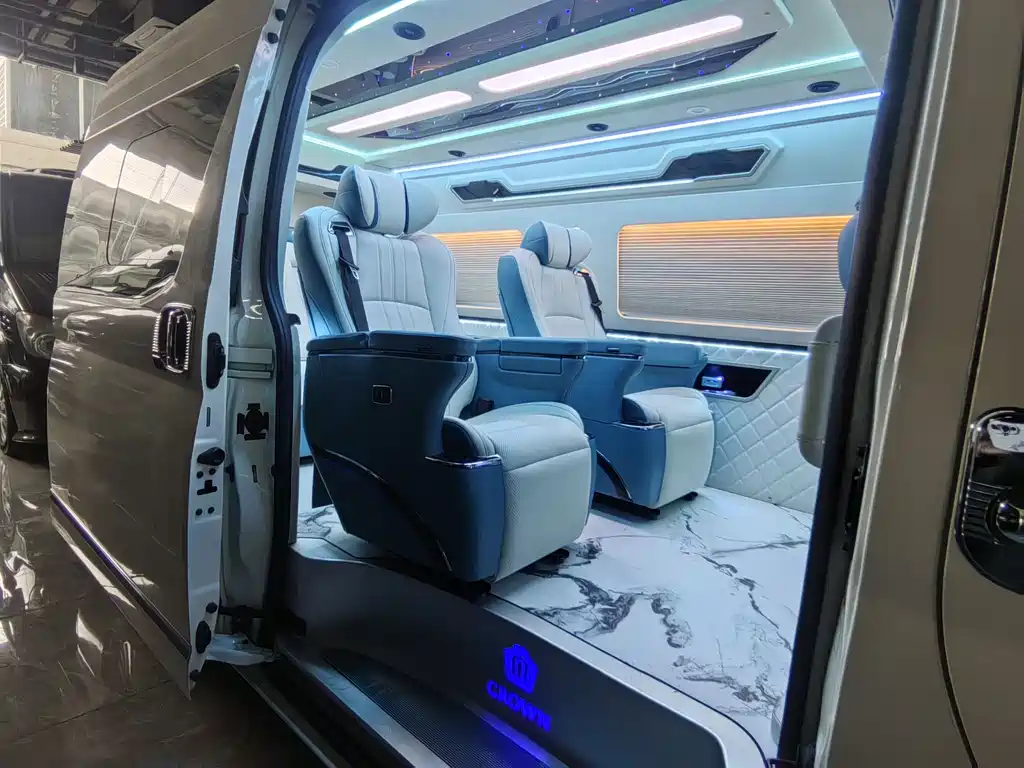 Toyota Toyota Hiace 2021 3.5L Automatic 2022 - thumbnail 11