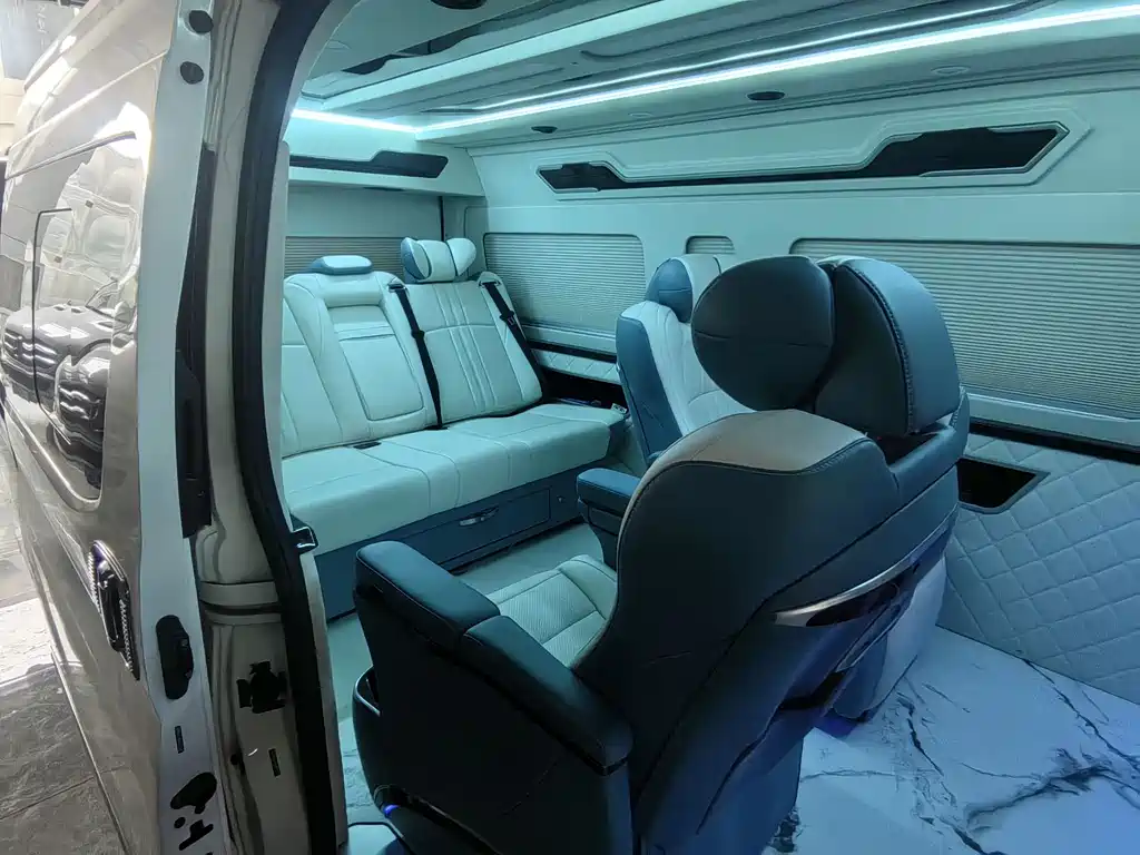 Toyota Toyota Hiace 2021 3.5L Automatic 2022 - thumbnail 14