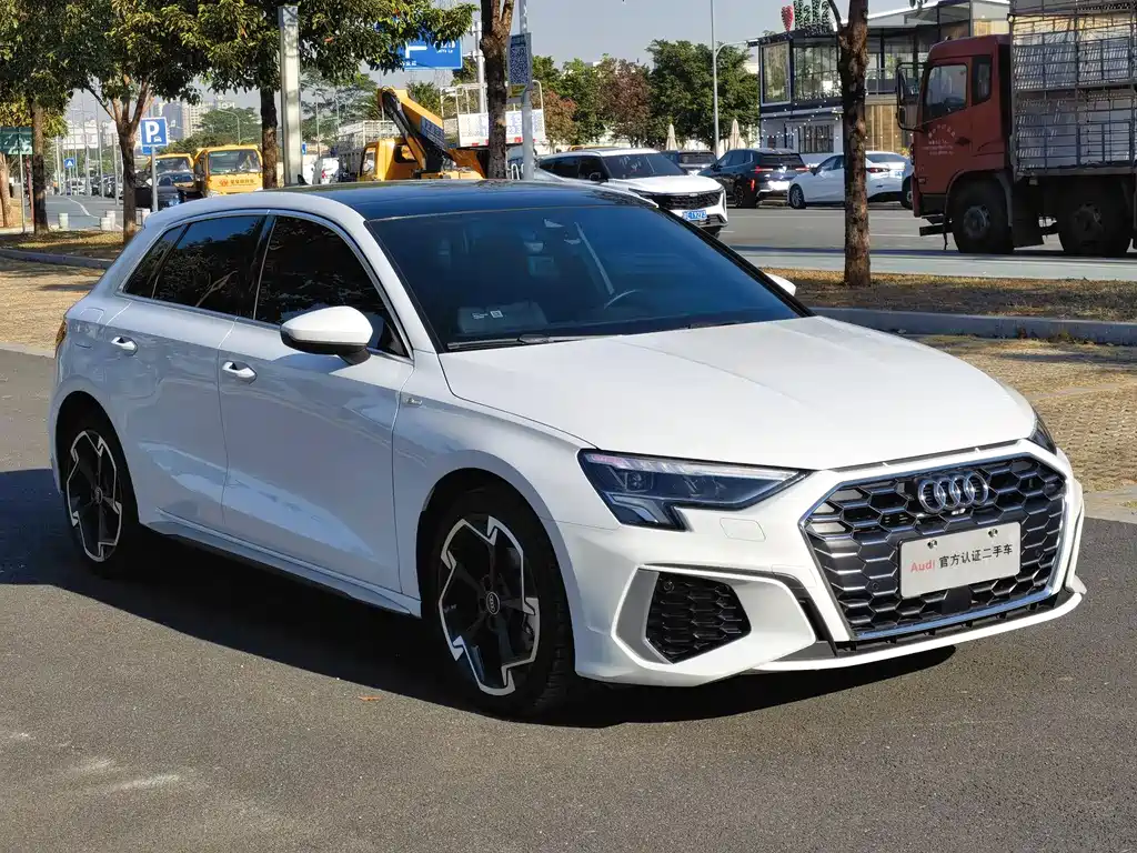 Audi Audi A3 2024 Sportback 35 TFSI Luxury Sport Model 2024 - thumbnail 7