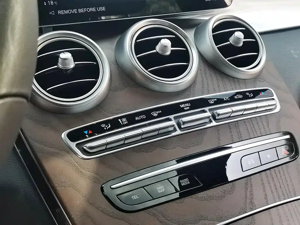 Mercedes-Benz Mercedes-Benz GLC 2022 Facelift GLC 300 L 4MATIC Luxury 2022 - thumbnail 11