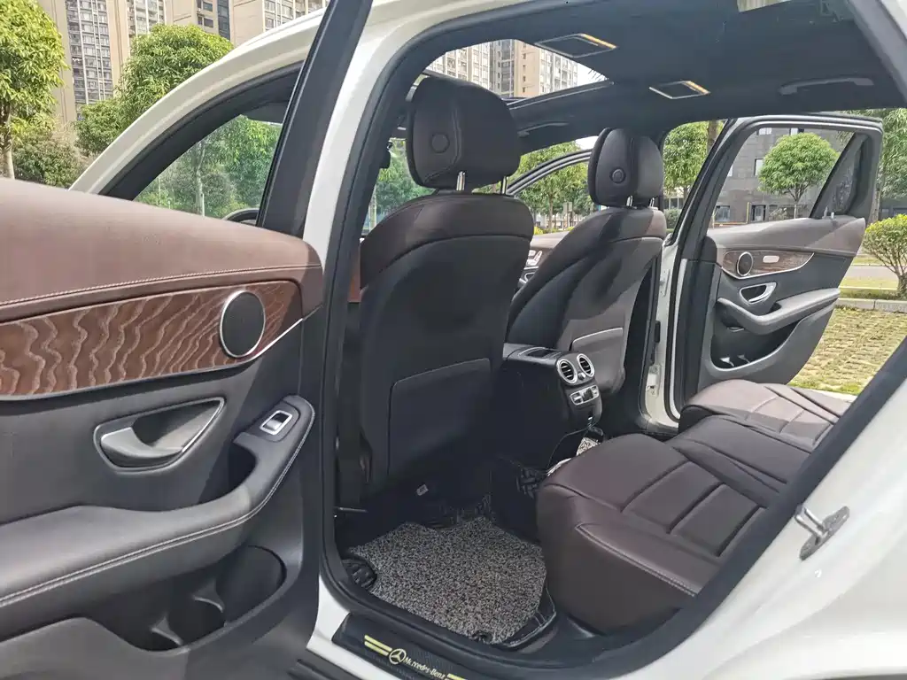 Mercedes-Benz Mercedes-Benz GLC 2022 Facelift GLC 300 L 4MATIC Luxury 2022 - thumbnail 13