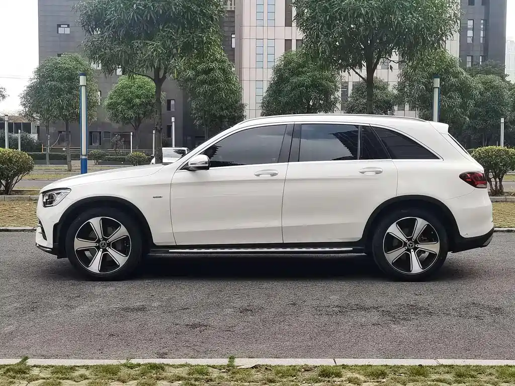 Mercedes-Benz Mercedes-Benz GLC 2022 Facelift GLC 300 L 4MATIC Luxury 2022 - thumbnail 15