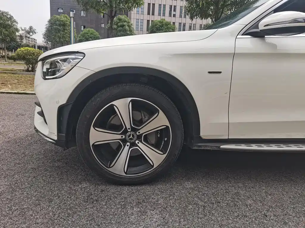 Mercedes-Benz Mercedes-Benz GLC 2022 Facelift GLC 300 L 4MATIC Luxury 2022 - thumbnail 16
