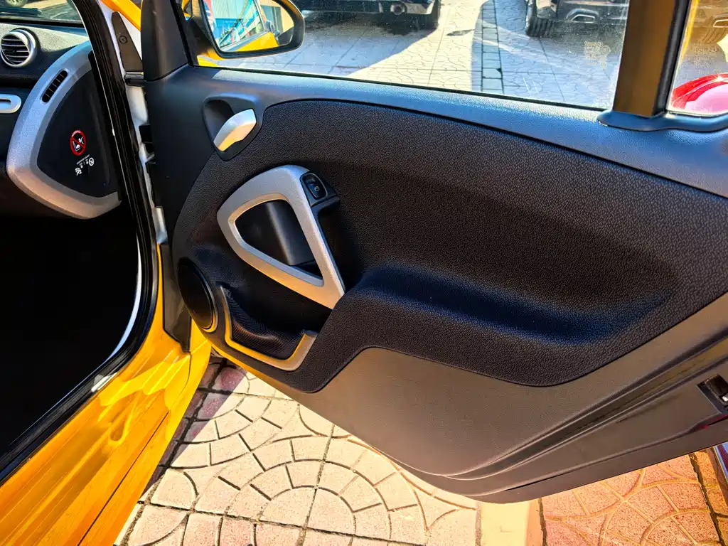 smart smart fortwo 2012 1.0 MHD Passion Coupe 2013 - thumbnail 8
