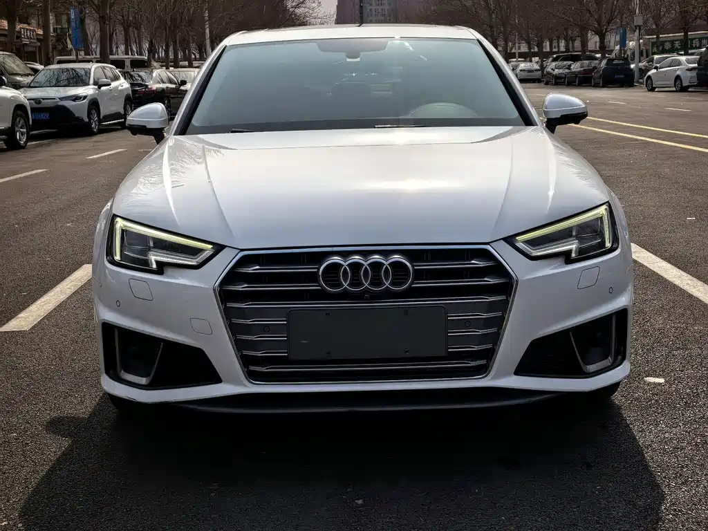 Audi Audi A4L 2019 40 TFSI Fashion Edition China V 2020 - thumbnail 2