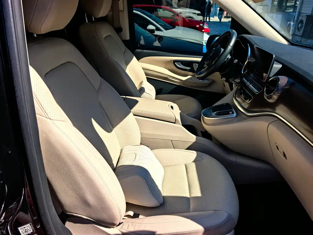 Mercedes-Benz Mercedes-Benz V-Class 2020 V 260 L Edition 2020 - thumbnail 11