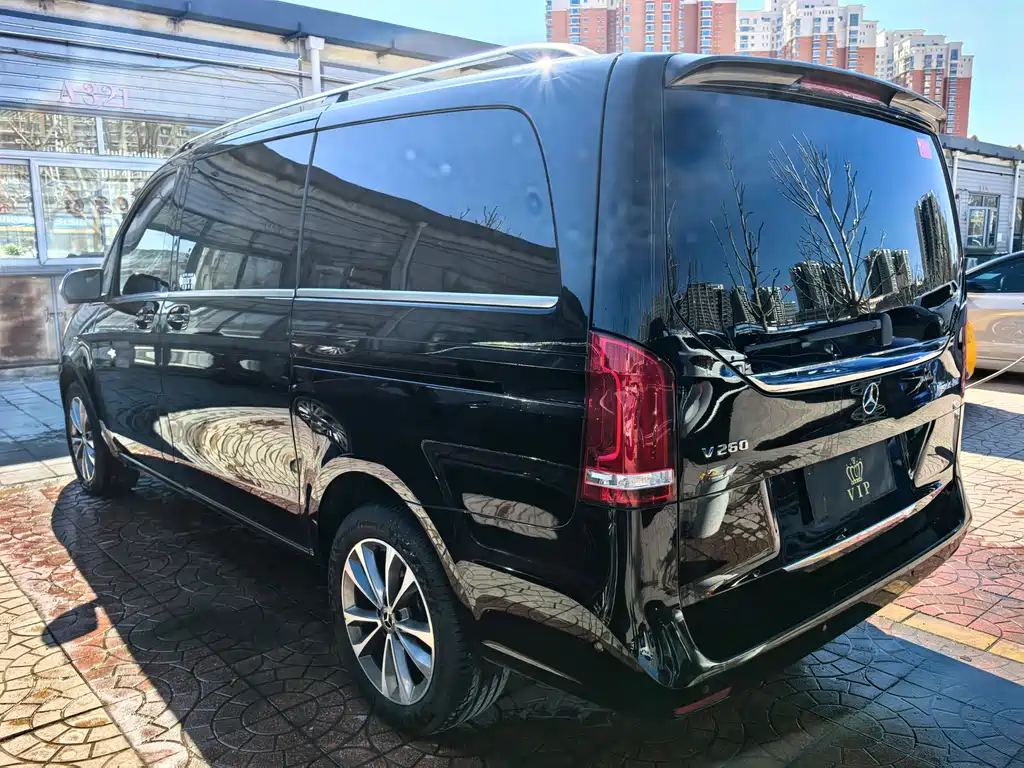 Mercedes-Benz Mercedes-Benz V-Class 2020 V 260 L Edition 2020 - thumbnail 15