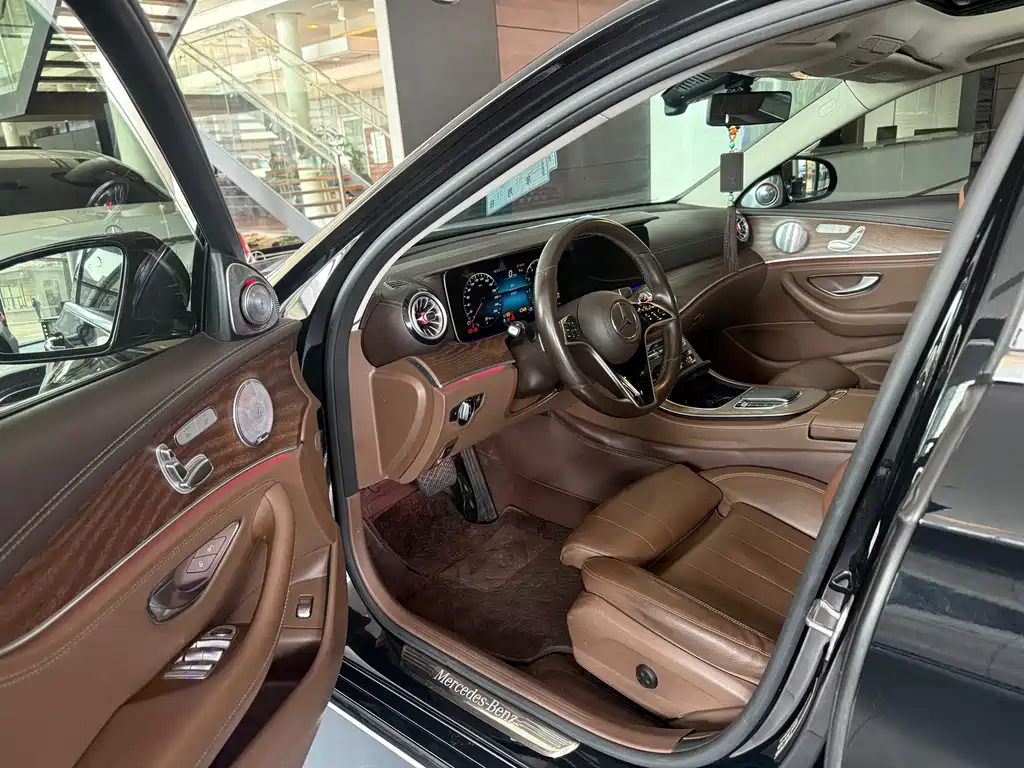 Mercedes-Benz Mercedes-Benz E-Class 2022 E 300 L Luxury 2022 - thumbnail 4