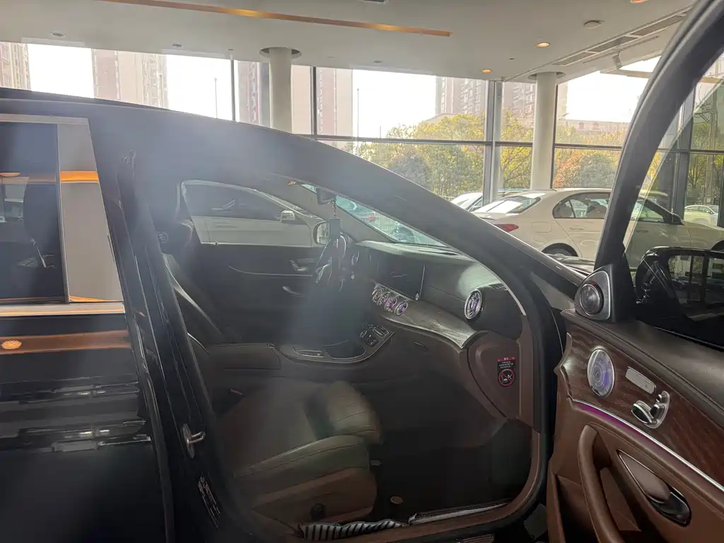 Mercedes-Benz Mercedes-Benz E-Class 2022 E 300 L Luxury 2022 - thumbnail 12