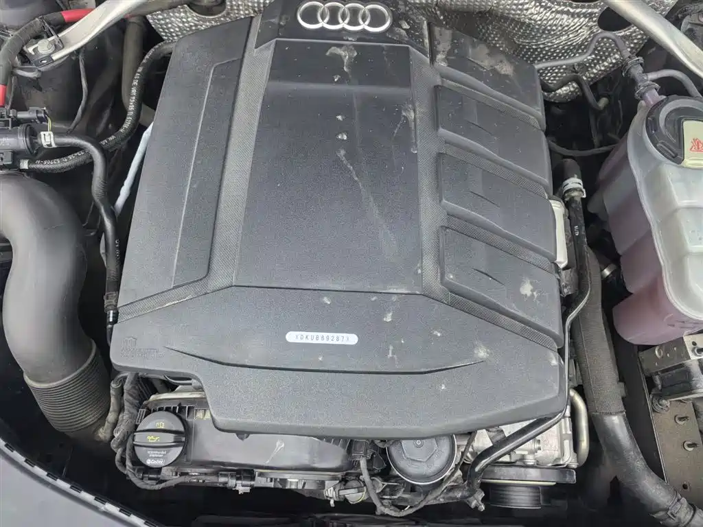 Audi Audi A6L 2019 40 TFSI Luxury Elegant Model 2019 - thumbnail 16