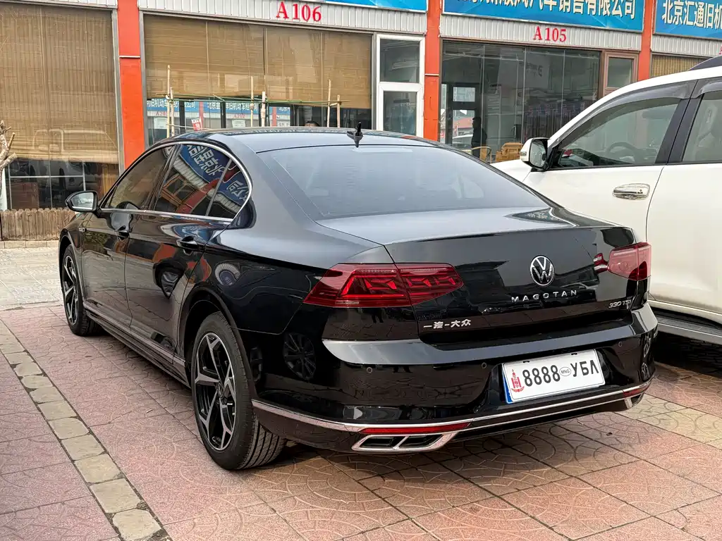Volkswagen Magotan 2024 2 Million Celebration Edition 330TSI DSG Luxury Model 2024 - thumbnail 3