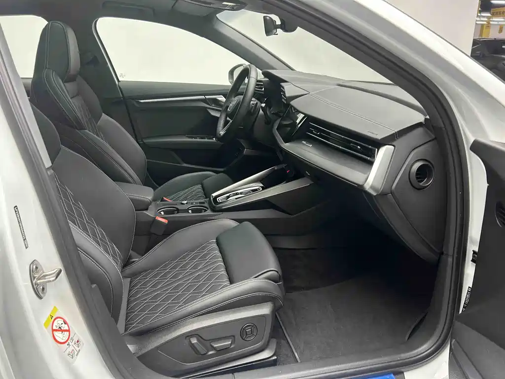 Audi Audi A3 2025 Sportback 35 TFSI Premium Plus 2025 - thumbnail 16