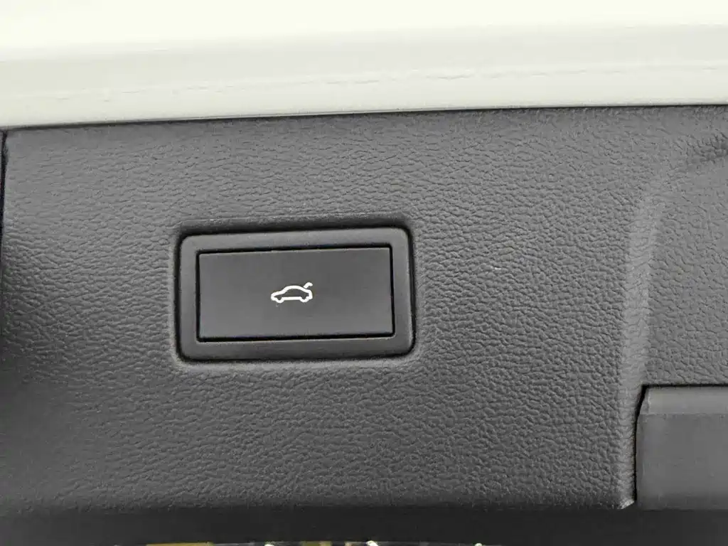 Volkswagen Tayron 2024 Model 330TSI Front-Wheel Drive Luxury Plus Advanced Edition 2024 - thumbnail 11
