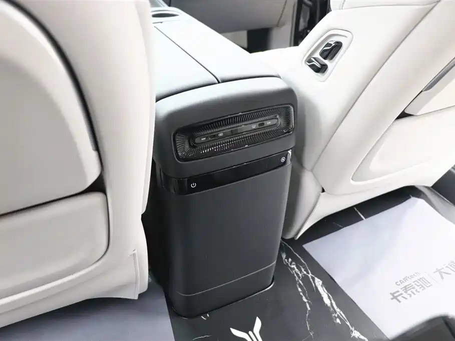 Lantu Automobile Lantu Dreamer 2025 PHEV AWD Premium Kunpeng Edition 2025 - thumbnail 19