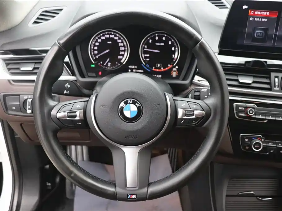 BMW BMW X1 2022 sDrive25Li Leading Edition 2023 - thumbnail 16