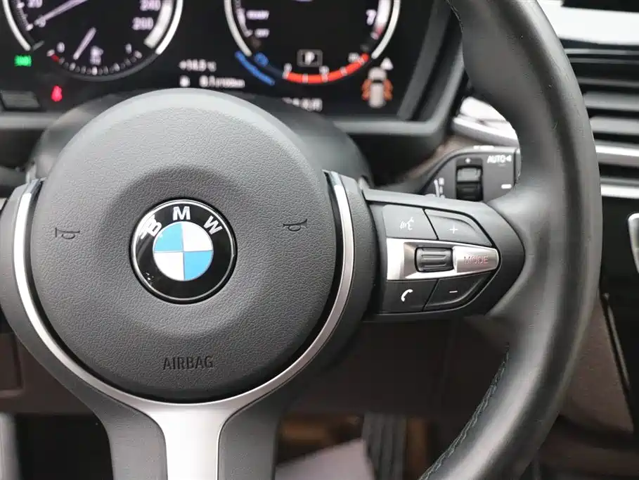 BMW BMW X1 2022 sDrive25Li Leading Edition 2023 - thumbnail 18