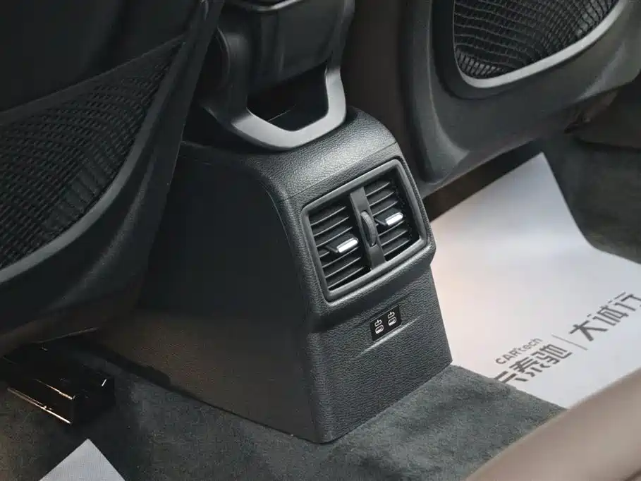 BMW BMW X1 2022 sDrive25Li Leading Edition 2023 - thumbnail 20