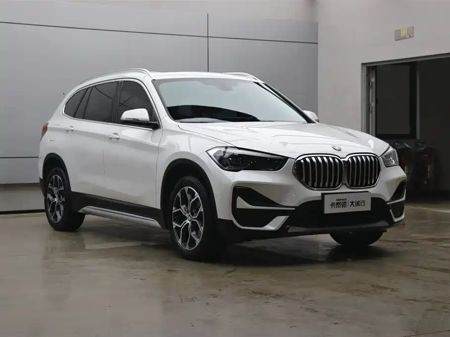 BMW BMW X1 2022 sDrive25Li Leading Edition 2023 - thumbnail 24
