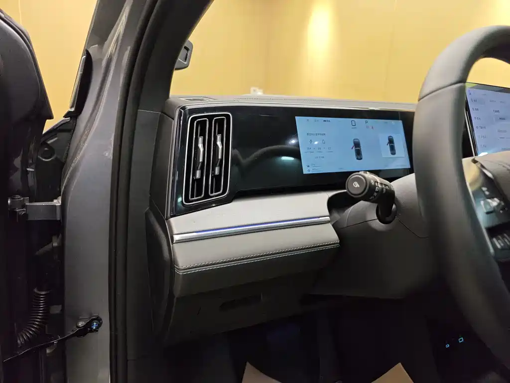 BYD BYD Song L DM-i 2025 Intelligent Driving Edition 160km Premium Model 2025 - thumbnail 11
