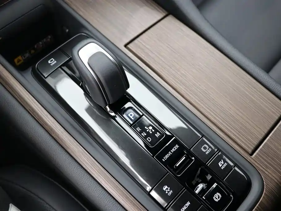 Toyota Crown (Imported) 2024 Model 2.5L Supreme Edition 2025 - thumbnail 15