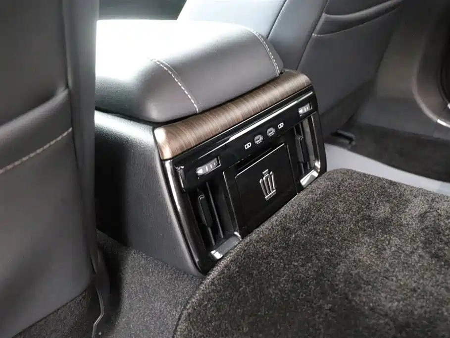 Toyota Crown (Imported) 2024 Model 2.5L Supreme Edition 2025 - thumbnail 21