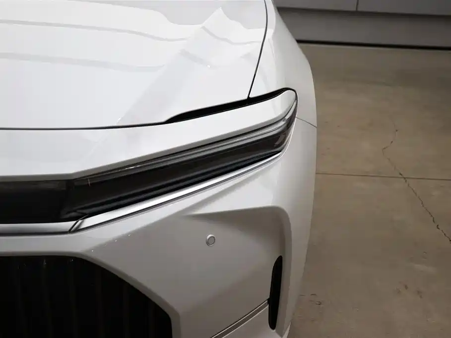 Toyota Crown (Imported) 2024 Model 2.5L Supreme Edition 2025 - thumbnail 23