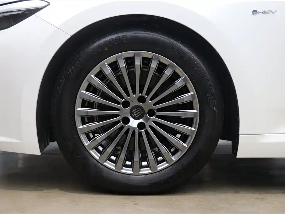 Toyota Crown (Imported) 2024 Model 2.5L Supreme Edition 2025 - thumbnail 24