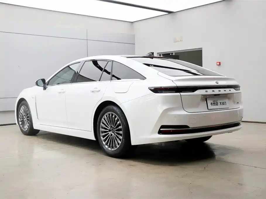 Toyota Crown (Imported) 2024 Model 2.5L Supreme Edition 2025 - thumbnail 26