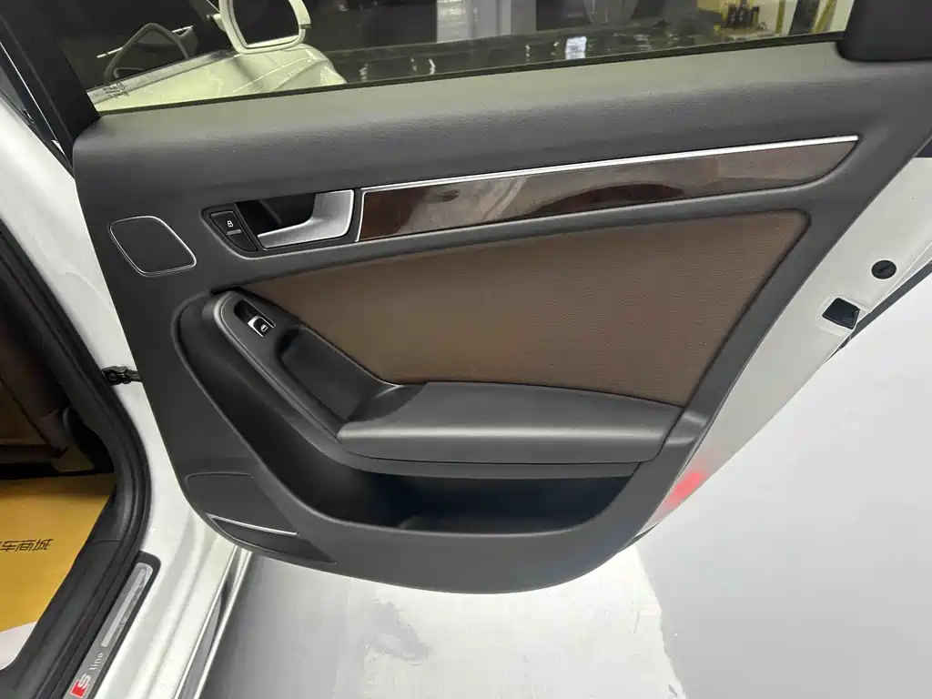 Audi Audi A4L 2016 35 TFSI Classic Edition S line Comfort 2016 - thumbnail 28