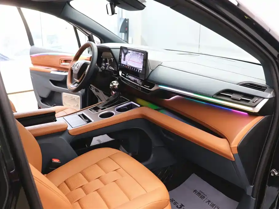 Lorinser High Roof Granvia Lornece Traveler 2026 Model 2.5L High Roof Traveler 2026 - thumbnail 28