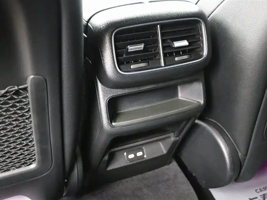 Mercedes-Benz Mercedes-Benz GLE Coupe 2024 GLE 450 4MATIC Coupe SUV Fashion Edition 2024 - thumbnail 18