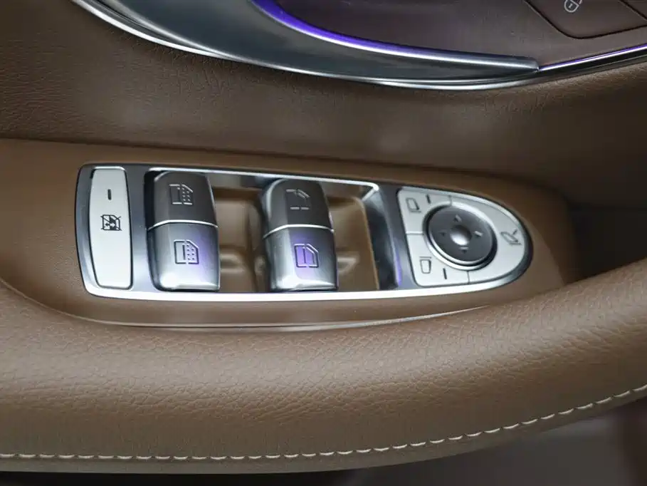 Mercedes-Benz Mercedes-Benz E-Class 2023 Facelift E 300 L Luxury 2023 - thumbnail 12