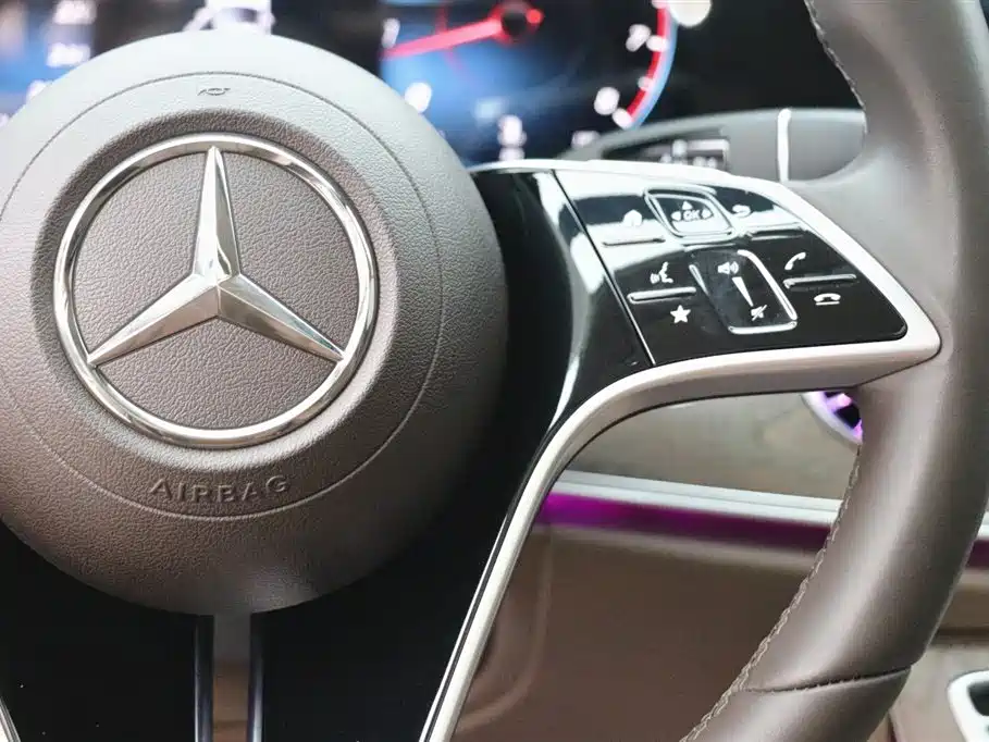 Mercedes-Benz Mercedes-Benz E-Class 2023 Facelift E 300 L Luxury 2023 - thumbnail 19