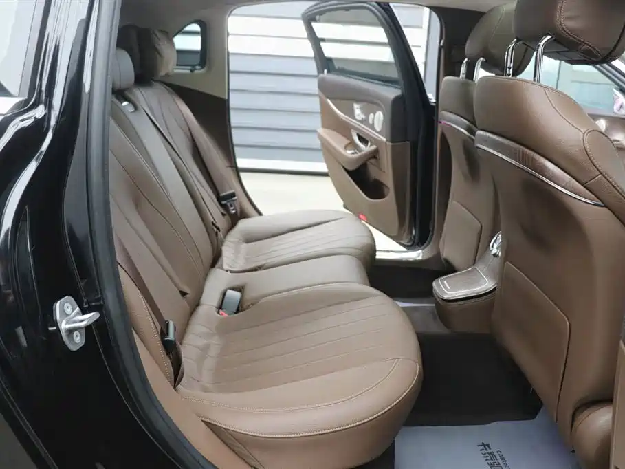 Mercedes-Benz Mercedes-Benz E-Class 2023 Facelift E 300 L Luxury 2023 - thumbnail 24