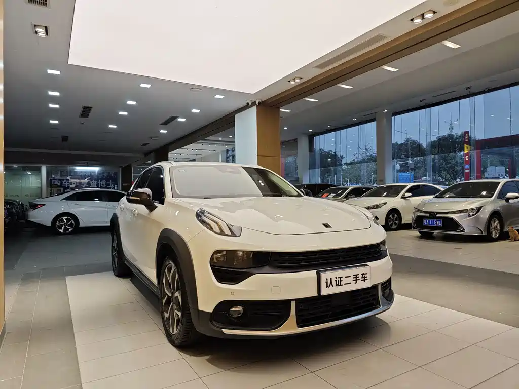 Lynk & Co Lynk & Co 02 2019 High Energy 2.0T Automatic AWD Pro Edition VI 2019 - thumbnail 4
