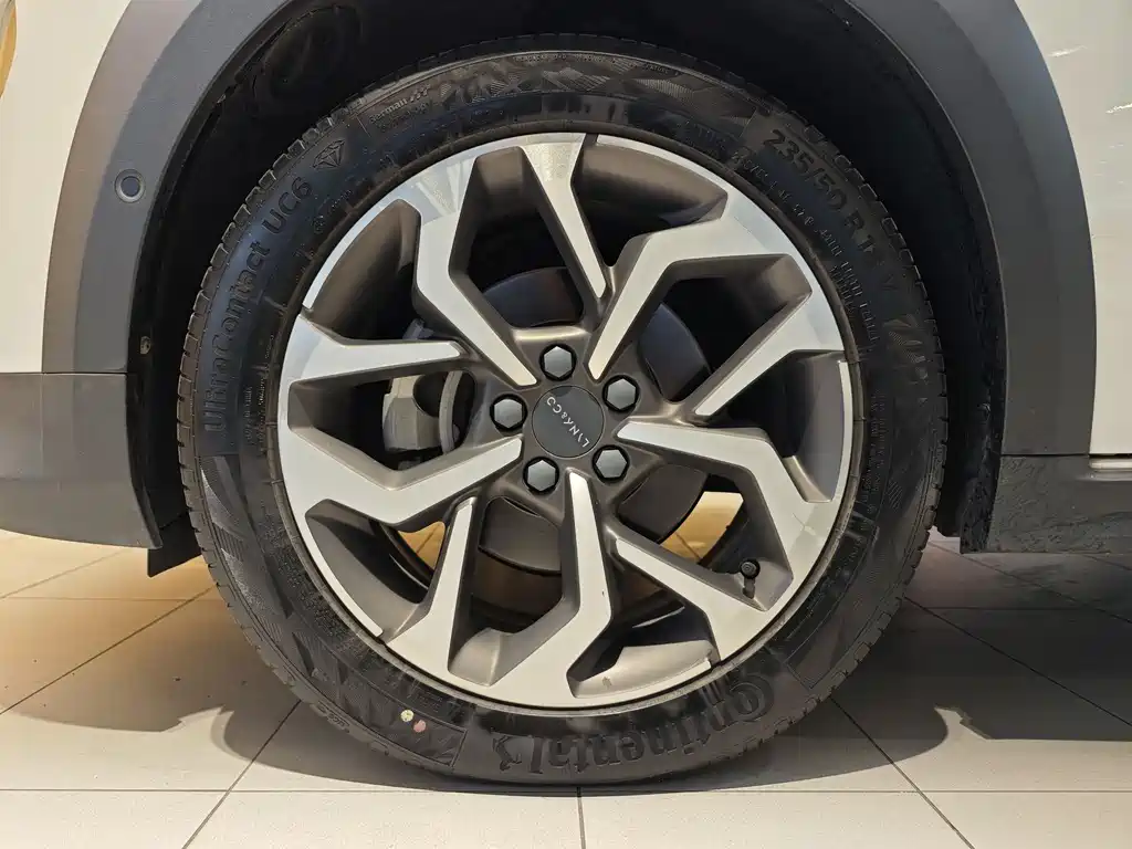 Lynk & Co Lynk & Co 02 2019 High Energy 2.0T Automatic AWD Pro Edition VI 2019 - thumbnail 5